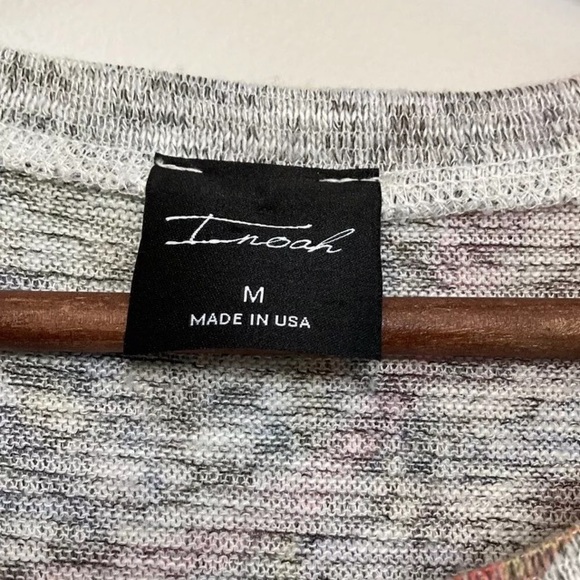 Inoah Top Womens Medium Short Sleeve Knit Tunic Abstract Wearable Art - Picture 9 of 10